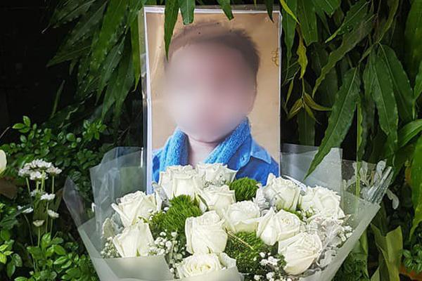 Nóng: Khởi tố cô giáo chủ nhiệm vụ bé trai lớp 1 trường Gateway tử vong trên xe đưa đón-5