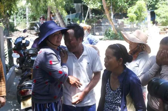 Ly kỳ chuyện cá heo chỉ đường cứu 41 ngư dân Quảng Nam thoát chết-2