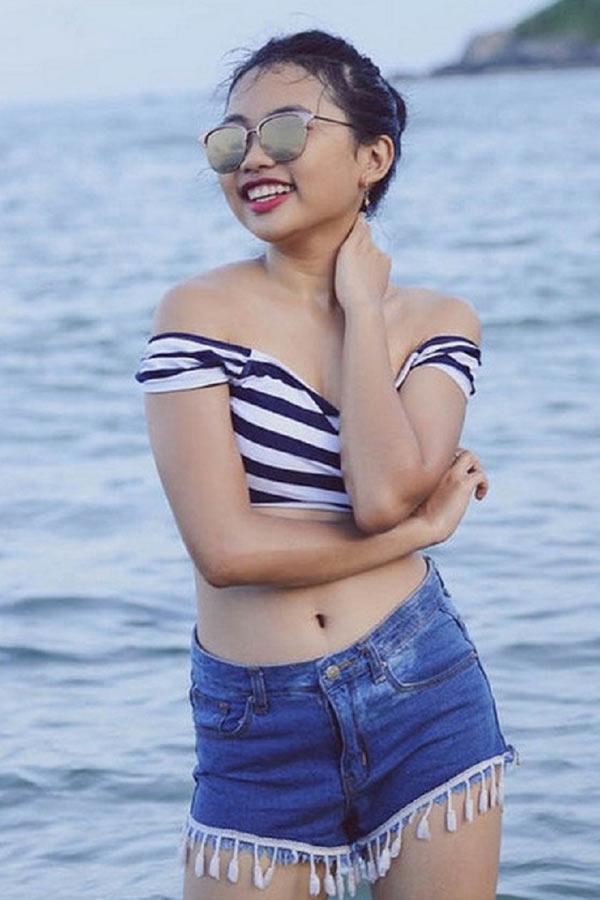 Mặc crop-top khoe eo đi cúng Tổ nghiệp, sao nhí Phương Mỹ Chi lập tức bị nhắc nhở-4