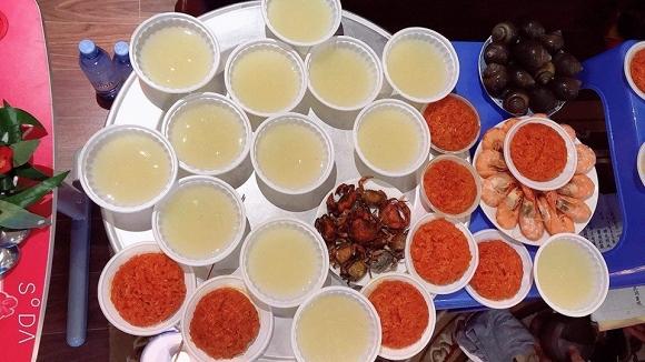 Vợ chồng Trương Nam Thành tổ chức đầy tháng cho cặp song sinh-5