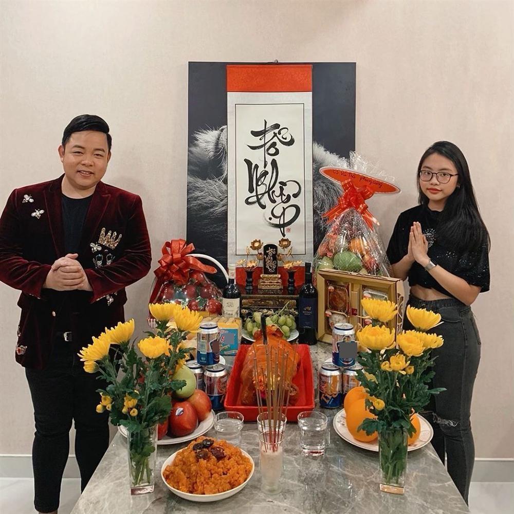 Mặc crop-top khoe eo đi cúng Tổ nghiệp, sao nhí Phương Mỹ Chi lập tức bị nhắc nhở-1