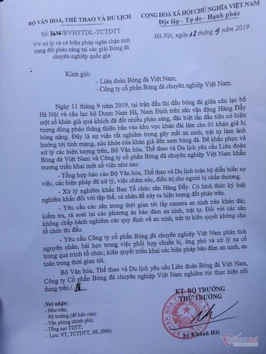 Bộ VH, TT&DL chỉ đạo làm rõ sự cố pháo sáng ở Hàng Đẫy-2