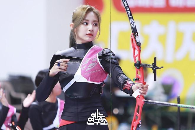 Em út TWICE được ví như nữ thần khi bắn cung tại đại hội thể thao-2