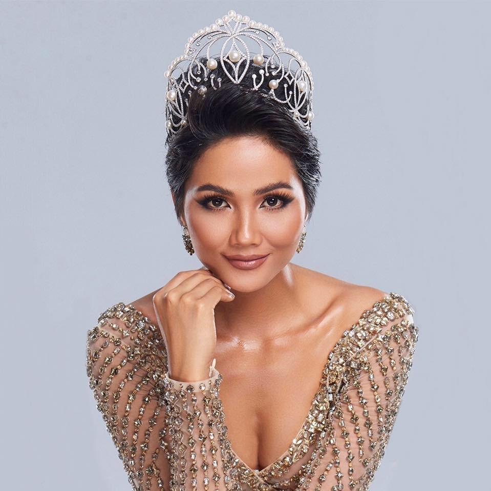 Hoa hậu đẹp tự nhiên nhất showbiz Việt HHen Niê bất ngờ vướng nghi án nâng ngực-9