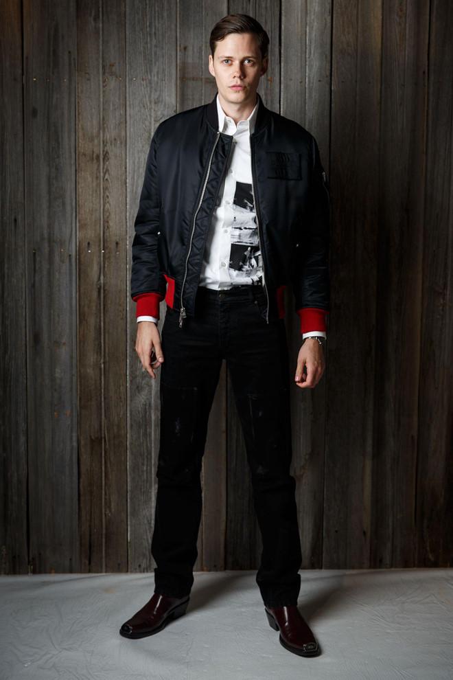 Gã hề ma quái trong IT ngoài đời ăn mặc thế nào khi cao 1,92 m?-8