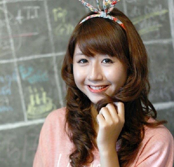 Chi Pu và dàn hotgirl Hà thành biến hóa từ bánh bèo sang sexy cá tính-1