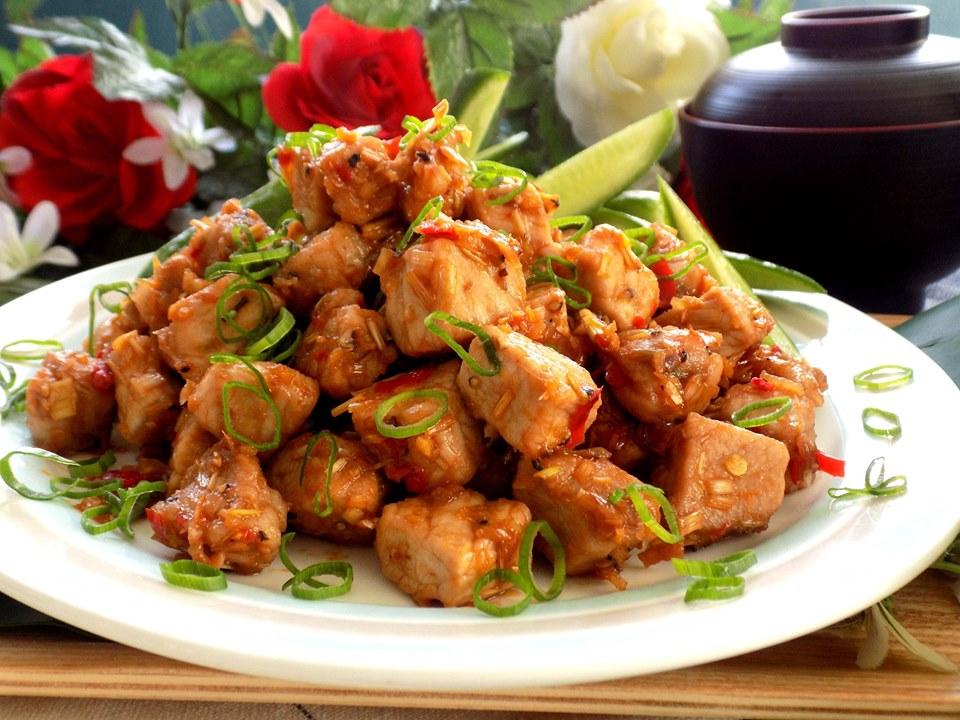 Thịt rim mắm ruốc sả ớt đậm đà đưa cơm-7