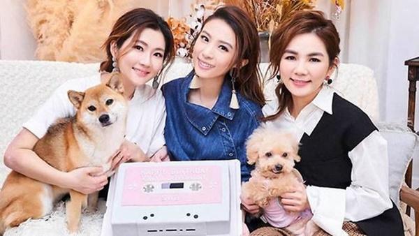 Hiện tại, cả Selina, Hebe và Ella đều có những ngã rẽ riêng cho cuộc sống và sự nghiệp của mình. Tuy nhiên, nhiều năm qua, tình bạn của họ vẫn không thay đổi. Cả 3 thường xuyên tụ tập ăn uống và chia sẻ những câu chuyện buồn vui cho nhau nghe.