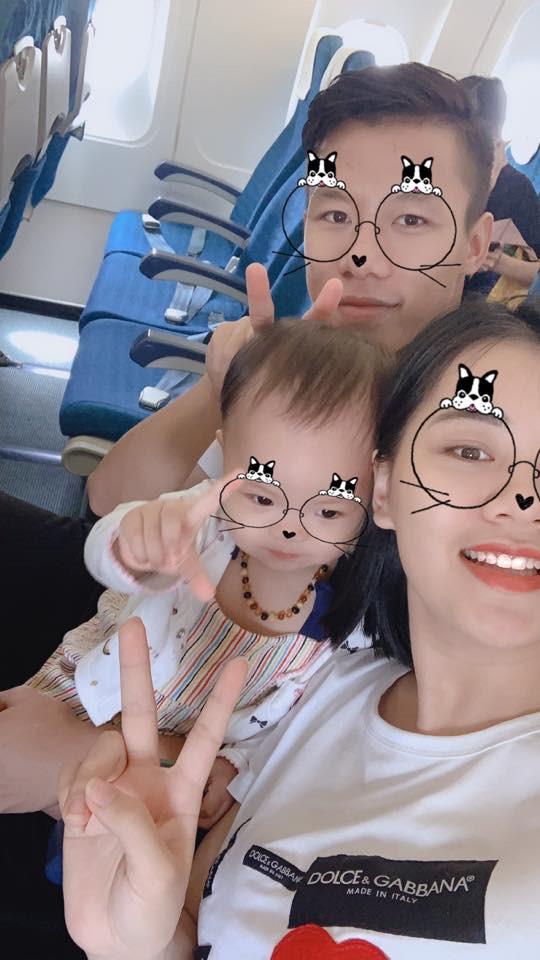 Cầu thủ và hội bạn gái tụ tập bạn bè, check-in ngày Trung thu-4