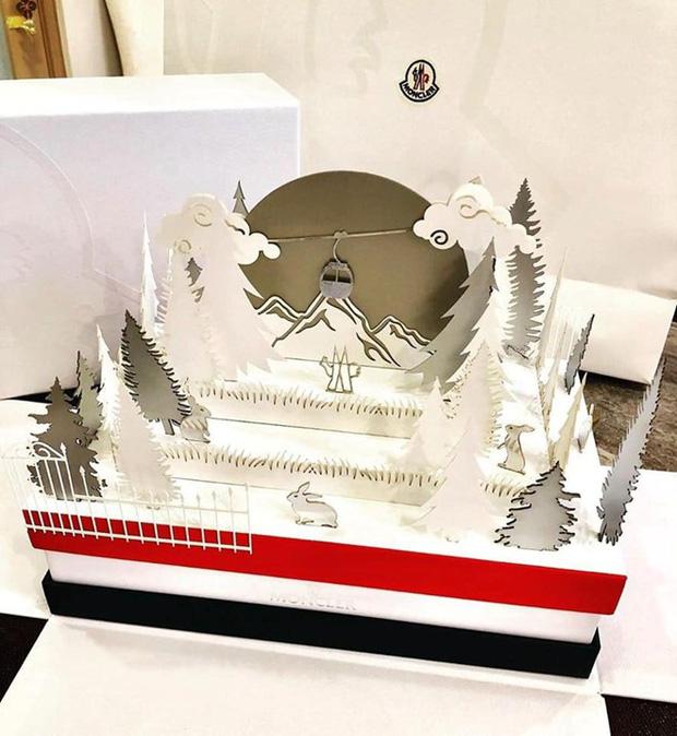 Ngắm loạt bánh Trung Thu của các nhà mốt nổi tiếng: Chưa ăn mà đã thấy sang cả mồm!-9