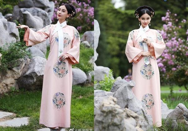 Buổi chiều nay, Angelababy và Huỳnh Hiểu Minh cả hai đi xe khác nhau đến trường quay để tổng duyệt tiết mục văn nghệ cho Đại nhạc hội đêm Trung thu của đài CCTV. Theo Sina, trong quá trình duyệt chương trình, cặp đôi tỏ ra xa cách, dửng dưng với sự hiện diện của người còn lại. Cả hai đều bận rộn tập luyện cho tiết mục văn nghệ riêng và không có bất kỳ sự tương tác nào với nhau.