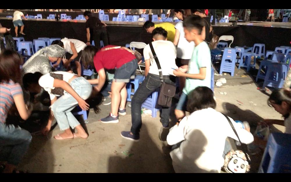 S.T Sơn Thạch diễn xong không về, rủ fans làm điều ý nghĩa đêm rằm tháng 8-2