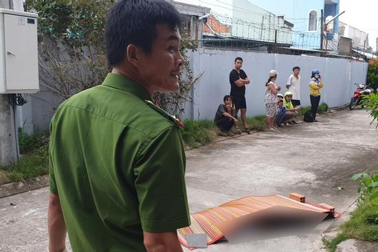 Nam thanh niên rơi từ lầu cao xuống, nghi bị giết rồi ném thi thể