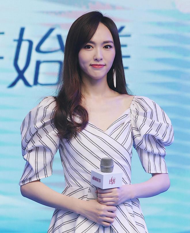 Angelababy và các mỹ nhân Hoa ngữ bị chê mặc xấu vì quá gầy-7