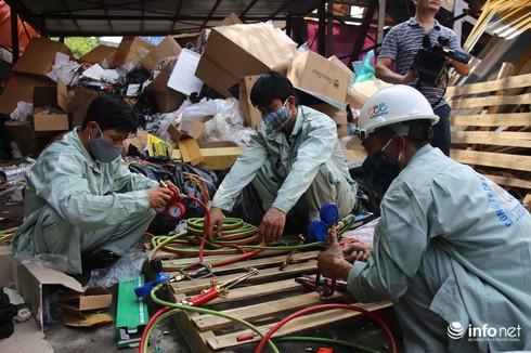 Khám sức khỏe cho học sinh sau vụ cháy Rạng Đông: 21 em phải kiểm tra chuyên sâu-2