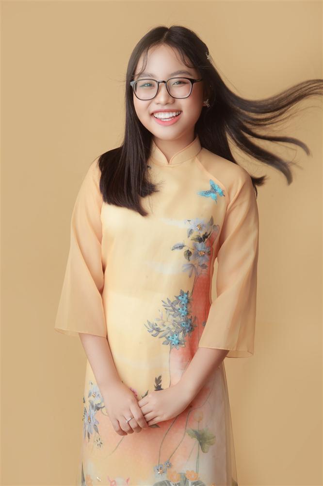 16 tuổi ngồi ghế nóng bị tranh cãi gay gắt, Phương Mỹ Chi chính thức lên tiếng-2