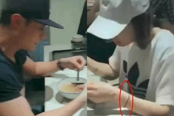 Đến lượt Hoắc Kiến Hoa - Lâm Tâm Như bị đồn ly hôn, nhà trai dẫn con gái dọn ra đi?-9