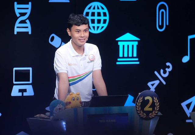 Nghẹt thở đến phút cuối, nam sinh trường THPT chuyên Phan Bội Châu vô địch Olympia năm thứ 19-3