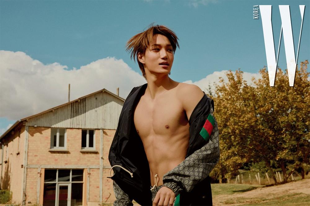 Đại sứ thương hiệu Gucci - EXO Kai khoe body nóng bỏng trên tạp chí "W Korea". Loạt ảnh được thực hiện tại Paris.