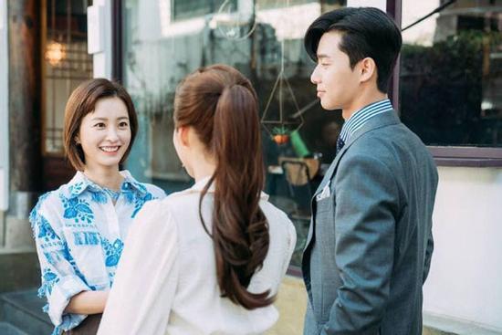 Bị bạn thân cướp chồng sắp cưới, cô gái mưu cao lập trận khiến cả hai khốn đốn