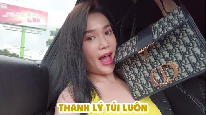 Càng thanh minh mình không dùng hàng fake, Sĩ Thanh lại càng bị bóc phốt lấp liếm sự thật-6