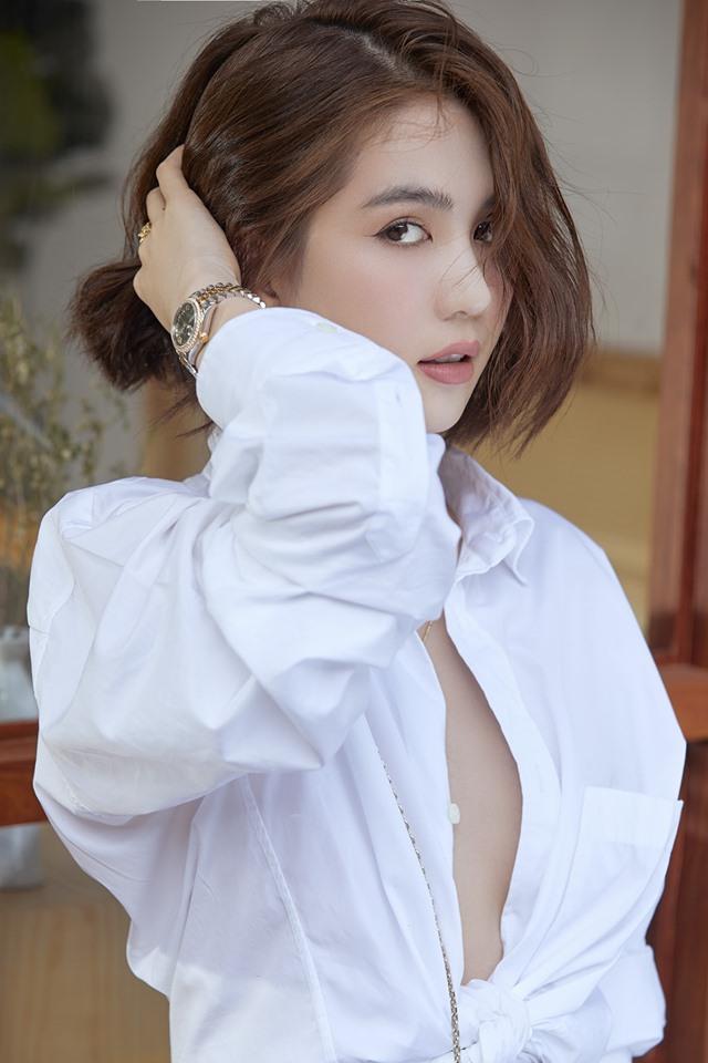 Ngọc Trinh là một trong những hot girl nổi tiếng tại Việt Nam, xem hình cô ấy để khám phá sự quyến rũ và tràn đầy năng lượng của người đẹp này.