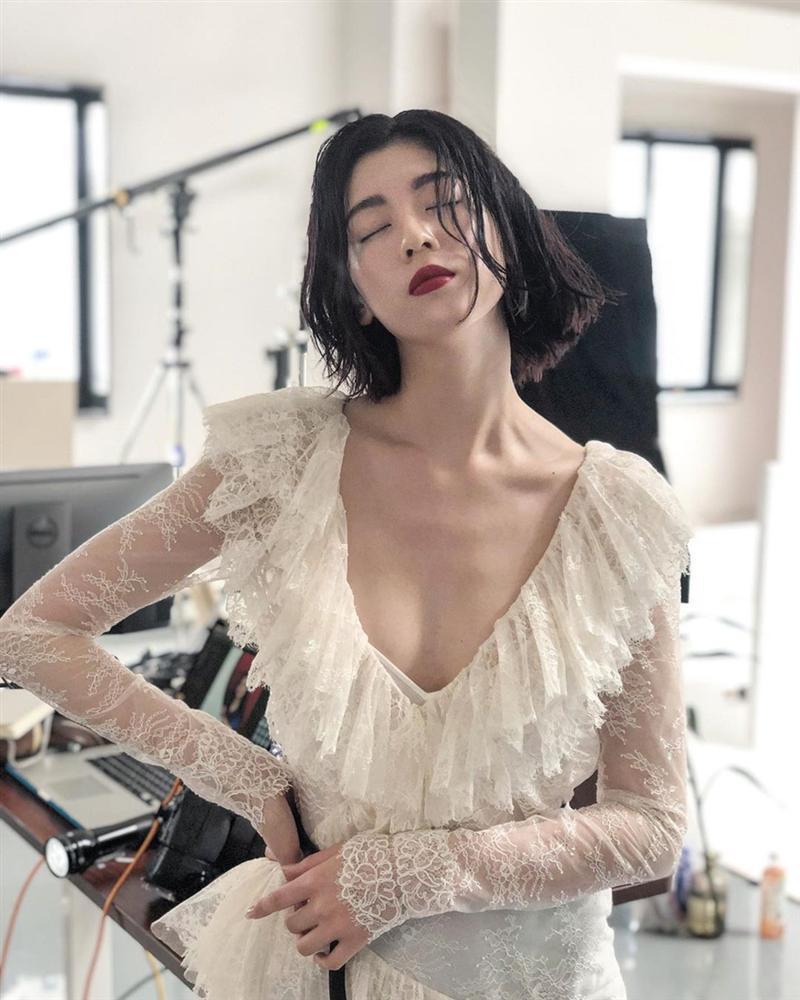 Nhan sắc mỹ nữ trong MV mới của Châu Kiệt Luân khiến dân mạng đổ rầm rầm-10