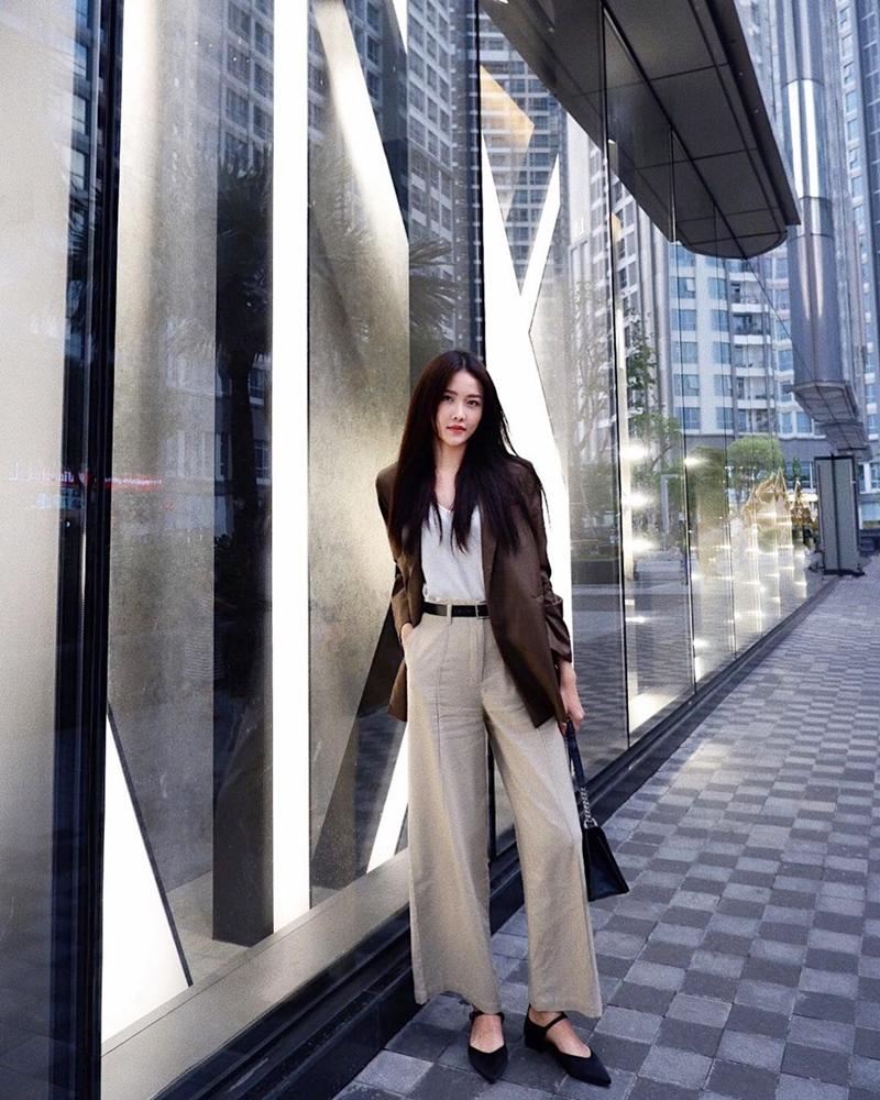 Huyền Baby đi tới đâu cũng khoe street style sang chảnh - Sam hóa nàng thơ điệu đà hết phần thiên hạ-9