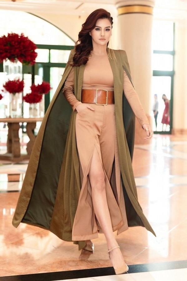 Ngọc Trinh - Vũ Thu Phương khẩu chiến, netizen: Ai chứ so với Vũ Thu Phương thì Ngọc Trinh không có tuổi!-2