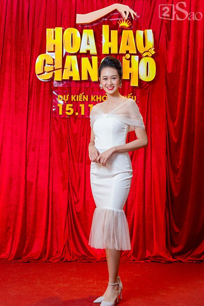 Minh Tú không ngại để mặt mộc, học cách catwalk xấu xí để làm Hoa Hậu Giang Hồ-11