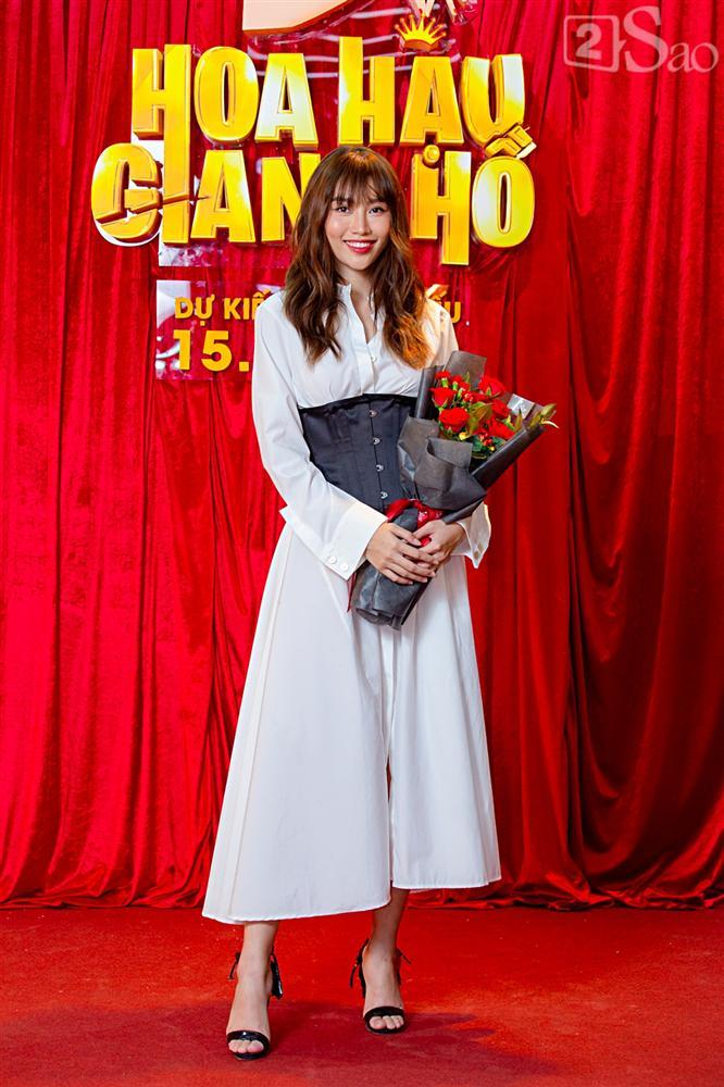 Minh Tú không ngại để mặt mộc, học cách catwalk xấu xí để làm Hoa Hậu Giang Hồ-10