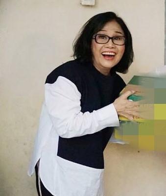 Cuộc sống làm nail của nghệ sĩ Tài Linh ở Mỹ-3