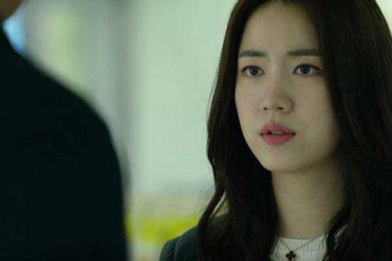 Con dâu chết lặng phát hiện mẹ chồng ngoại tình, càng run rẩy hơn khi biết danh tính