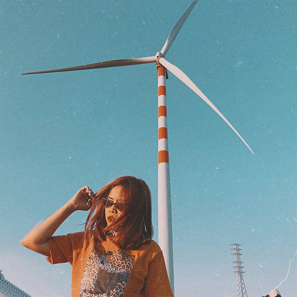 Cánh đồng quạt gió tựa trời Tây ở Đắk Lắk hút giới trẻ check-in-4