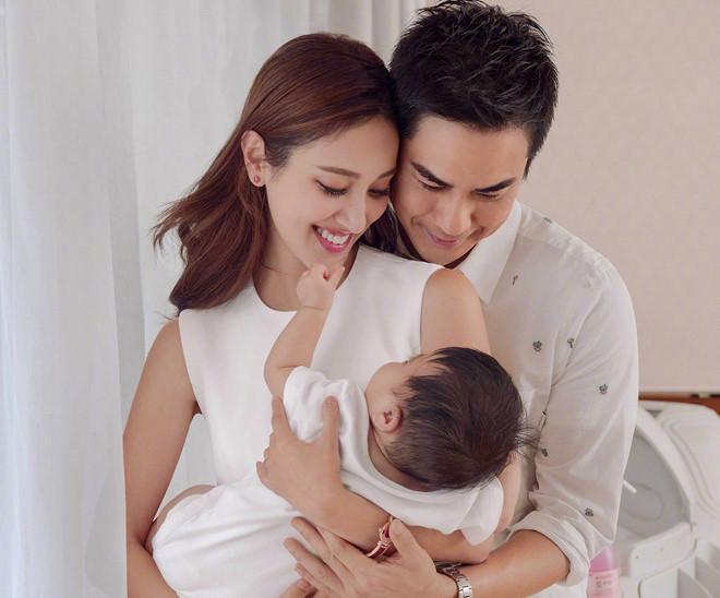 Tài tử Bộ bộ kinh tâm hạnh phúc bên Hoa hậu Hong Kong kém 21 tuổi-5