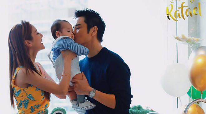 Tài tử Bộ bộ kinh tâm hạnh phúc bên Hoa hậu Hong Kong kém 21 tuổi-7