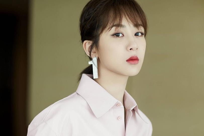 Dung mạo mỹ nhân Hoa ngữ thuở mới vào nghề: Lưu Diệc Phi xuất sắc, Dương Mịch khác quá nhiều-19