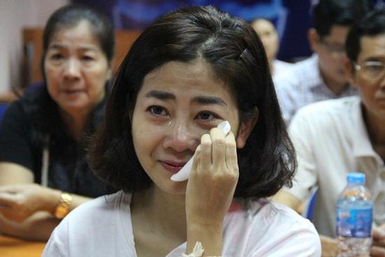 Sau 2 tuần nhập viện vì bệnh tình trở nặng, Mai Phương nghẹn ngào: 'Giây phút sinh tử đã qua'