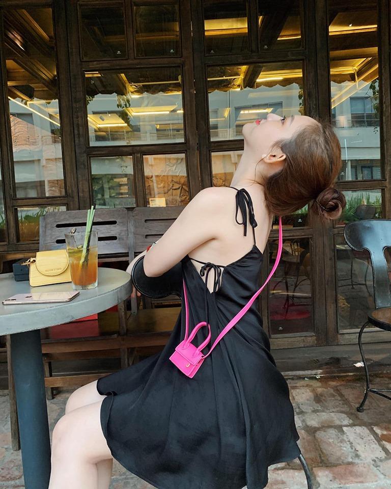 Tung clip đập hộp đá xéo Sĩ Thanh, Thúy Vi còn chửi đổng: Không ngu bỏ 11 triệu mua túi không đựng nổi bao cao su-3