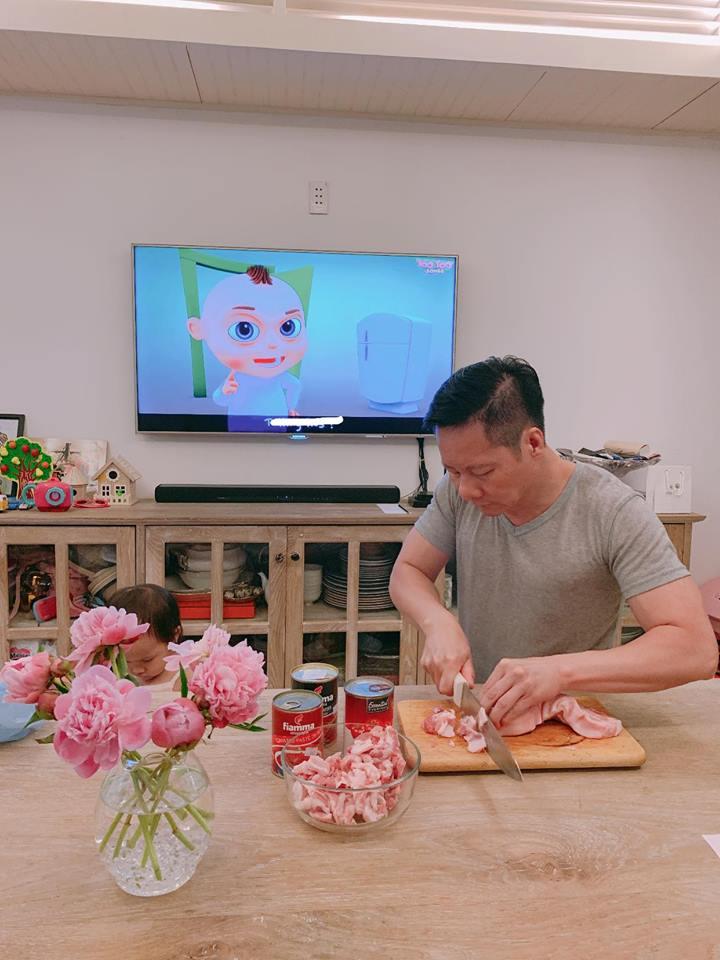 Sự thật bất ngờ đằng sau hành động chiều vợ như bà hoàng của ông xã Phan Như Thảo-4