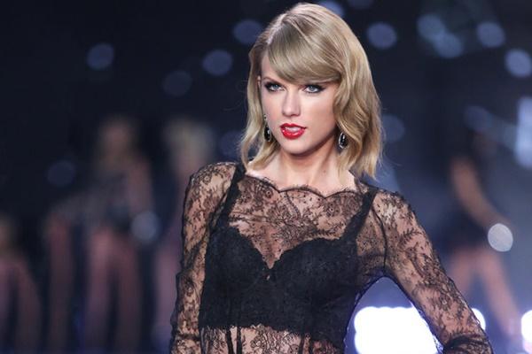 Taylor Swift trở thành nghệ sĩ đầu tiên có ca khúc nhạc đồng quê cán mốc tỉ view-2