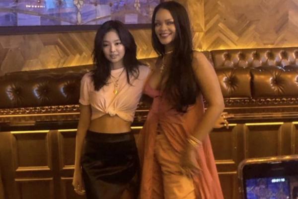 Buổi họp fan của Black Pink bị chê cười vì nhiều ghế trống-5