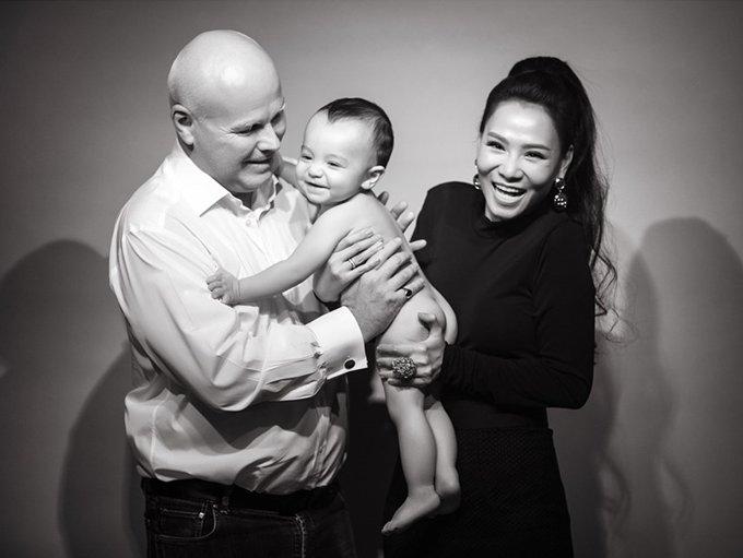 Ca sĩ Thu Minh lần đầu công khai ảnh cưới-4