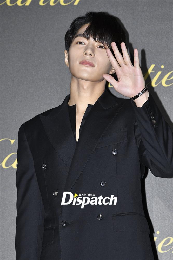 BLACKPINK Jisoo đẹp quyến rũ sau tin đồn hẹn hò, đọ sắc bên hồ ly Shin Min Ah-12