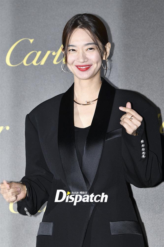 BLACKPINK Jisoo đẹp quyến rũ sau tin đồn hẹn hò, đọ sắc bên hồ ly Shin Min Ah-8