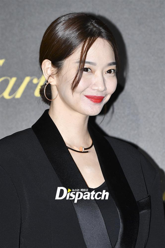 BLACKPINK Jisoo đẹp quyến rũ sau tin đồn hẹn hò, đọ sắc bên hồ ly Shin Min Ah-9