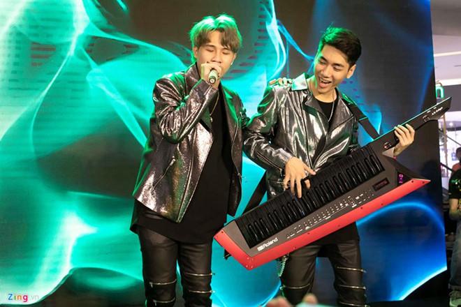 Bàn tay phù thủy đứng sau thành công của Sơn Tùng M-TP và Jack là ai?-3