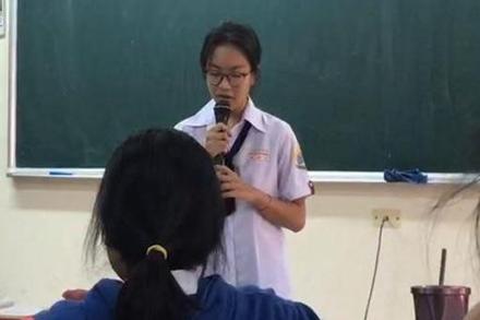 Nữ sinh Sài Gòn hát rap bài thơ 'Việt Bắc'