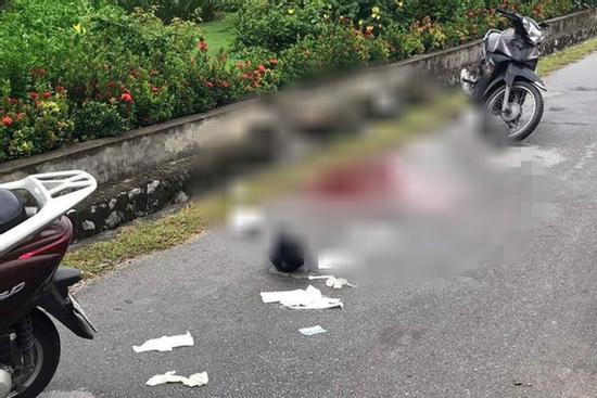 Vụ cô gái bị đâm gục khi đang chạy xe máy ở Quảng Ninh: Nạn nhân đã tử vong