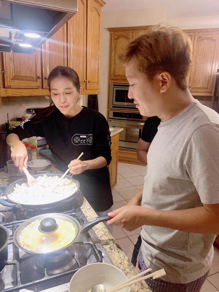 Con gái Trường Giang phản ứng cực yêu khi trò chuyện với ba qua facetime-1